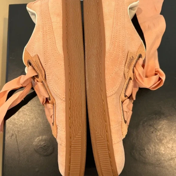 Puma Tennis Shoes Size 8 - Picture 3 of 8